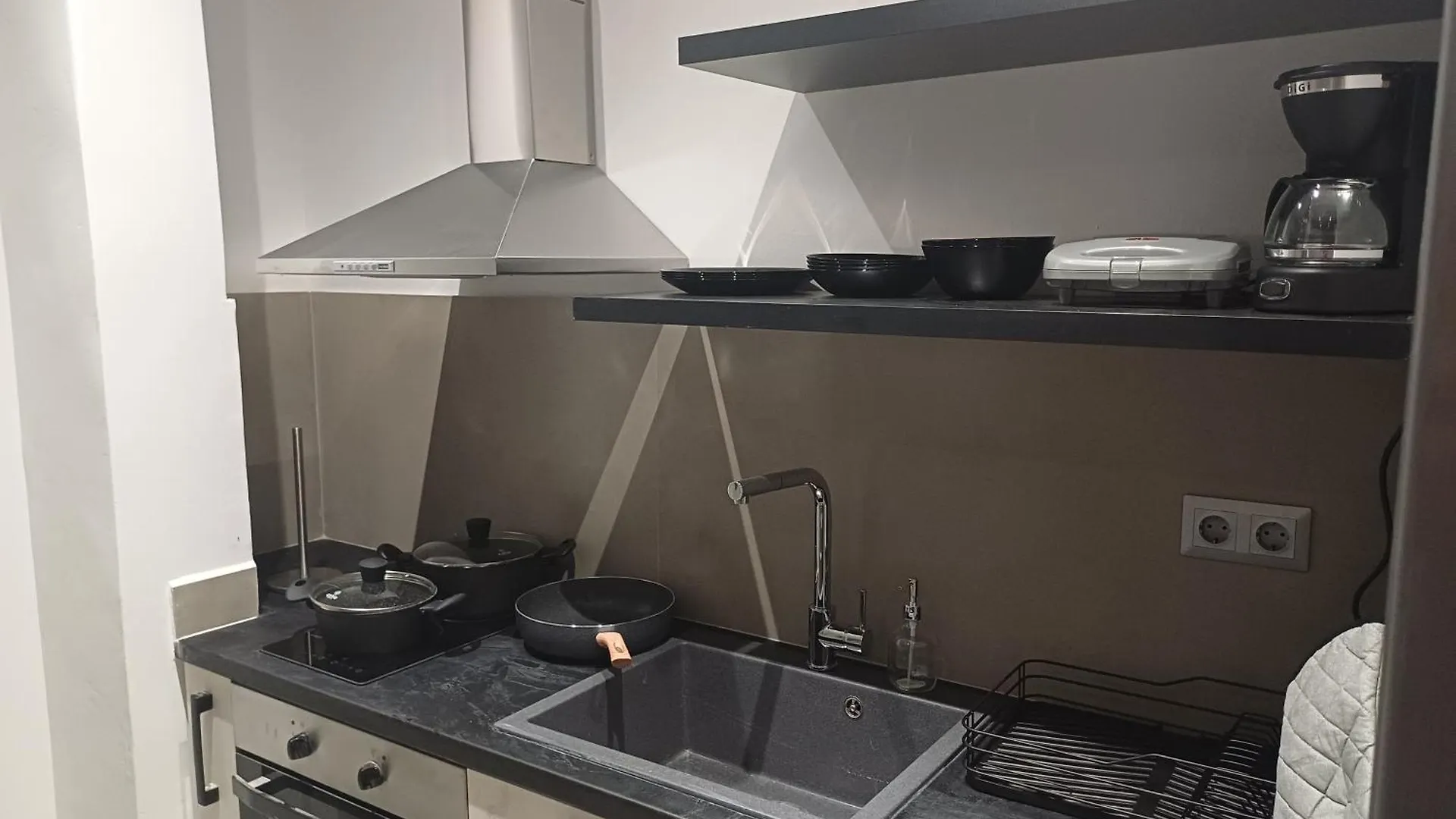 Dios Apartment Asos